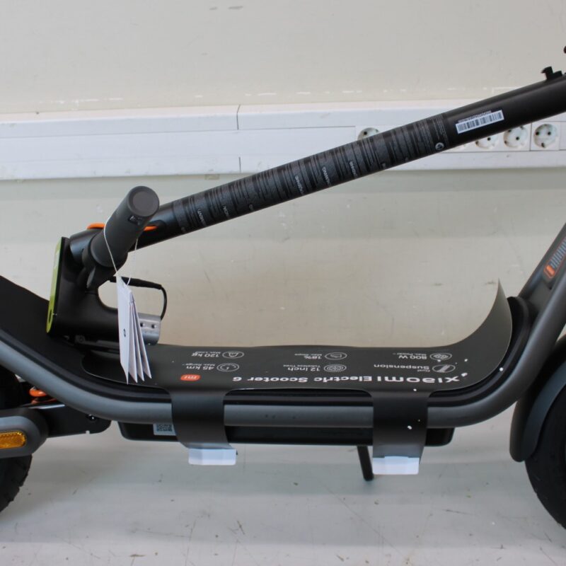 SALE OUT. Xiaomi Electric Scooter 6 GL | Xiaomi 24 month(s) | DAMAGED PACKAGING AND PAINT, SCRATCHED - Image 5