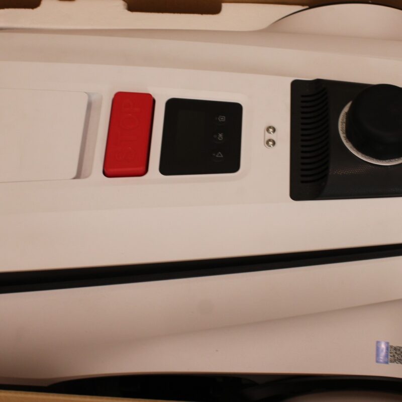 SALE OUT. | Ecovacs Lawn Mower | GOAT A1600 LiDAR PRO | 3000 Ah | White | UNPACKED, DIRTY - Image 4