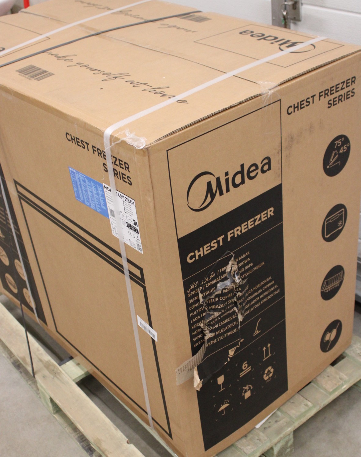 SALE OUT. | Midea Freezer | MDRC345FZE01 | Energy efficiency class E | Chest | Free standing | Height 85 cm | Total net capacity 249 L | Display | White | DAMAGED PACKAGING AND PAINT, DENTED SIDE